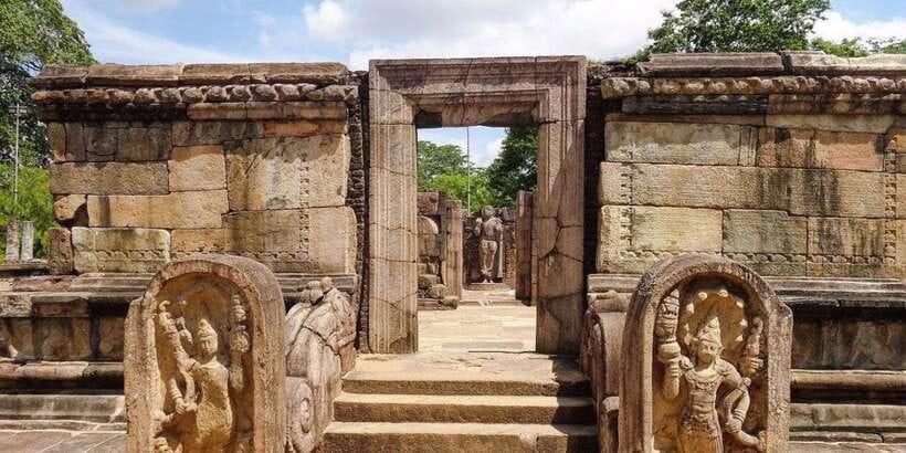 From Dambulla/ Sigiriya: Ancient City of Polonnaruwa by Bike - What the $95 price really covers