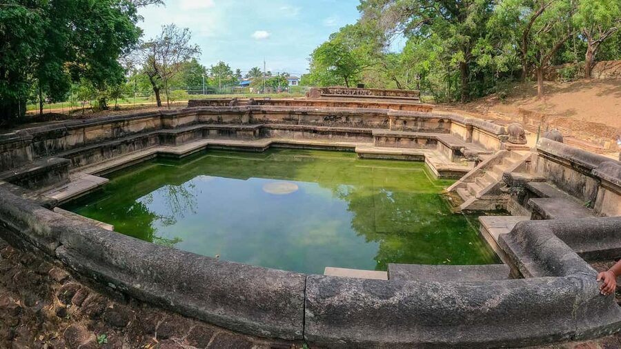From Dambulla, Sigiriya: Polonnaruwa Tuk Tuk Day Tour - Gal Vihara: the essential stop