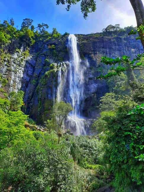 From Ella: Diyaluma Waterfall and Natural Pool Bath Tour - Why Diyaluma is worth the trip from Ella