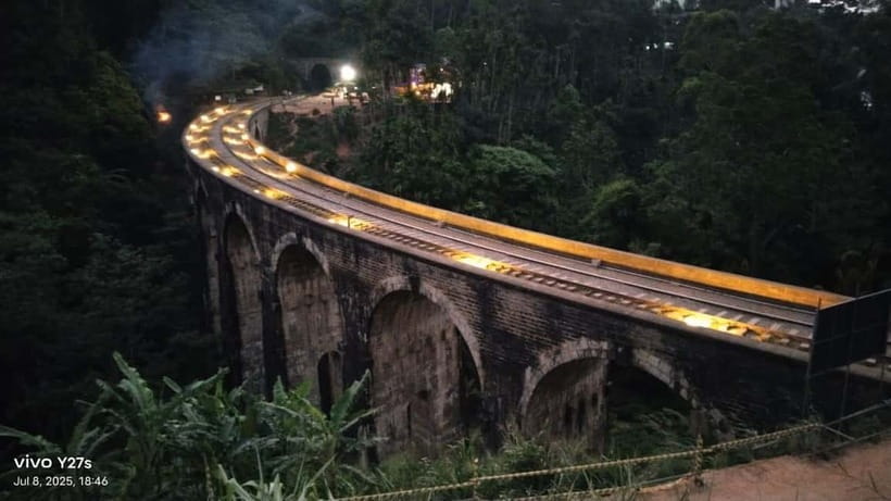 From Ella: Ella Unfogettable Day tour & Train Ride Tour - Sri Lankan lunch, with the bill separate