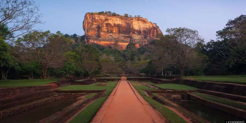 From Kandy: Sigiriya and Dambulla Private Day Tour - Food, water, and what to carry