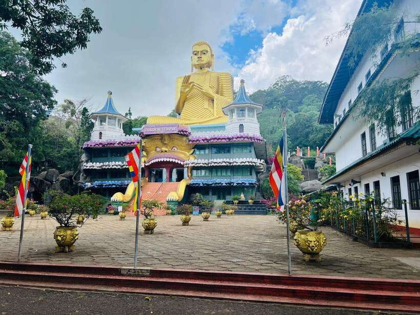 From Kandy: Sigiriya Day Tour with Elephant Safari(group) - Matale Hindu Temple and the first cultural stop