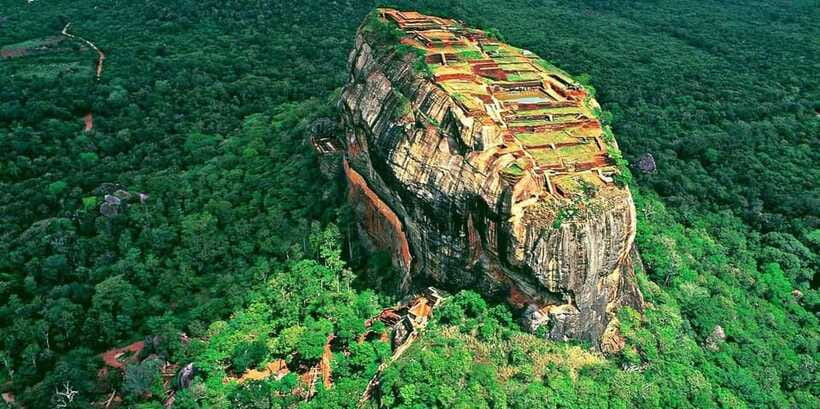 From Kandy: Sigiriya Guided Tuk-Tuk Tour - Dambulla Cave Temple, a powerful first major sight