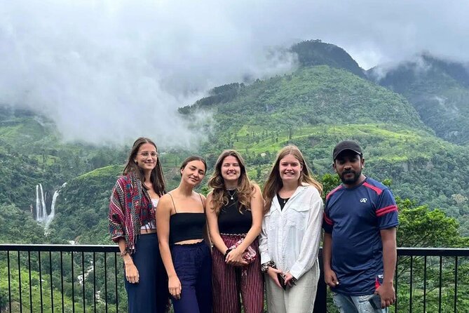 From Kandy to Nuwara Eliya Day Tour - The road to Ramboda Waterfall