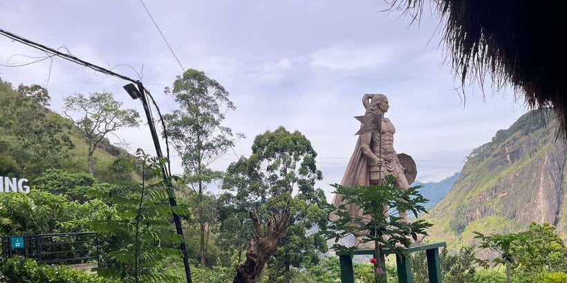 From kandy Train, and Pool Club Day Tour with Pickup - Flying Ravana Mega Zipline and Ravana Pool Club