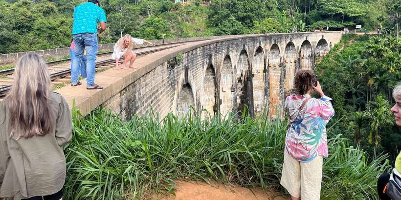From Nuwara Eliya: Ella City Tour with Little Adam's Peak - Little Adam’s Peak: a short climb with a big payoff