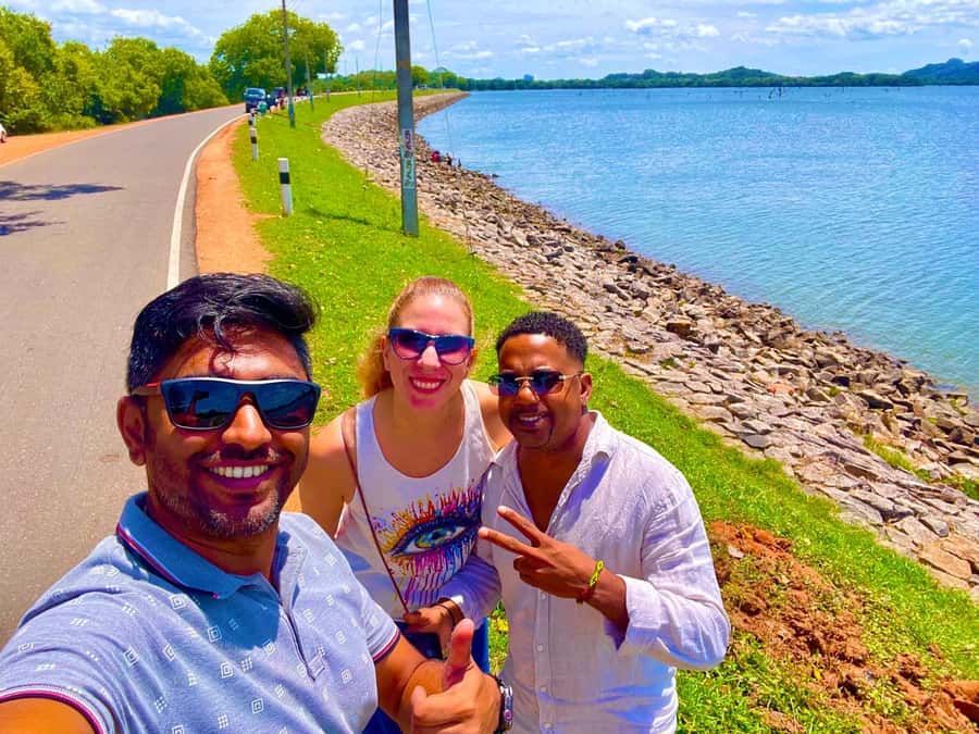 From Sigiriya To Kandy Drop Tour - Sri Lanka - Craft workshops: wood carving and batik