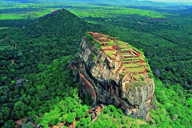 Full-Day Private Tour to Sigiriya and Dambulla - The Long Drive From Colombo