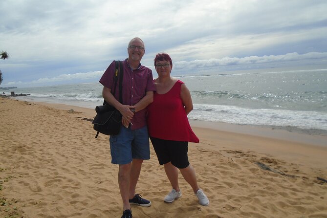 Fun and Scenic Negombo Tour by Tuk Tuk - Sri Muthu Mari Amman Temple adds a Hindu counterpoint