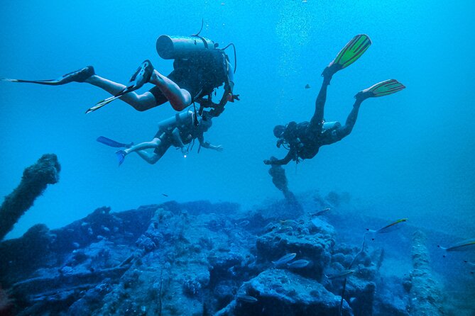 Fun Dives For Certified Divers - What the guide support adds