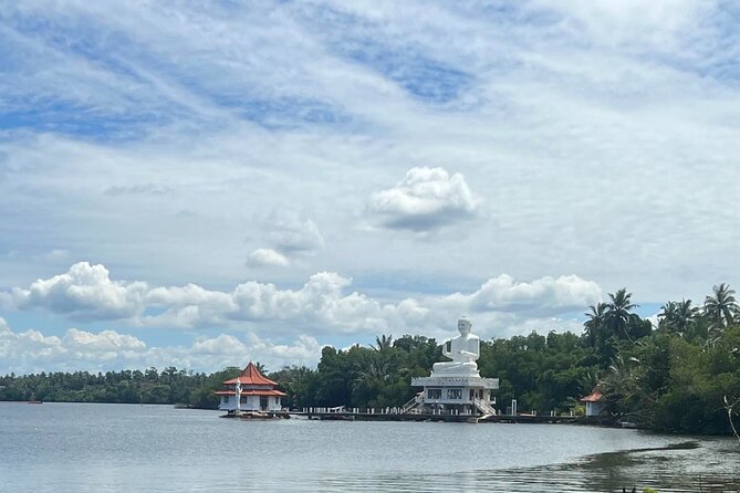 Galle Day Tour with River Safari, Tea Plantation & Sea Turtle - Buddhist temple and the mini gem showroom