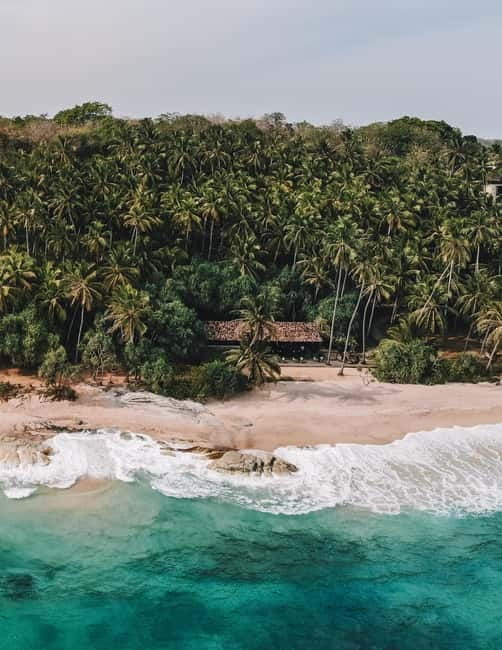 Galle Fort, Bentota, Hikkaduwa Beach: Day Tour from Colombo - Kalutara Bodhiya begins the southbound route