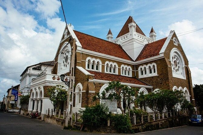 Galle Fort Tour - Galle National Museum and the old churches