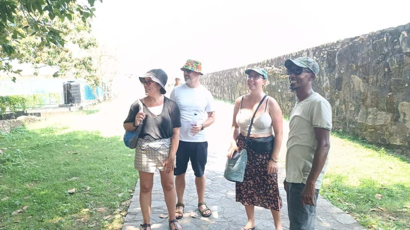 Galle Fortt Guided Walking Tour with a Local - Pace, Language, and Practical Comfort