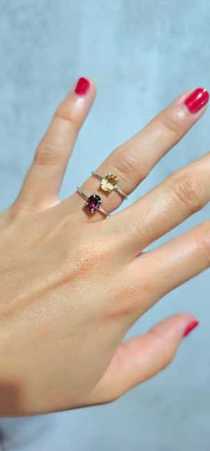 Galle: Traditional Gems & Jewellery Workshop with Transfers - Choosing a stone and a design