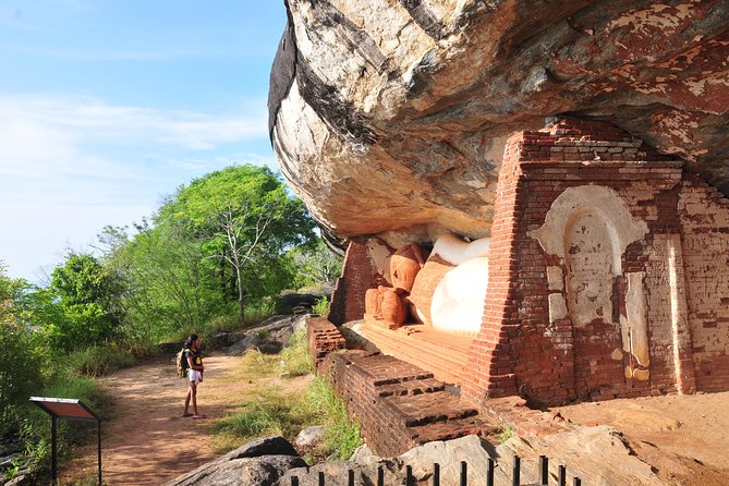 Guided Hike & Picnic with an Amazing View on Pidurangala Rock - Small group size makes the guide more useful