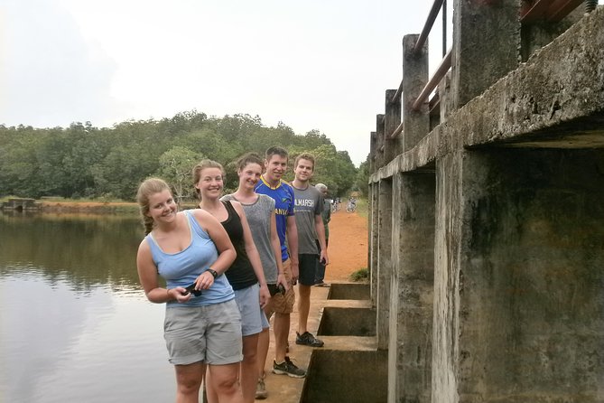 Half-Day Lagoon and Village Cycling Tour in Galle - Village life and small local industries
