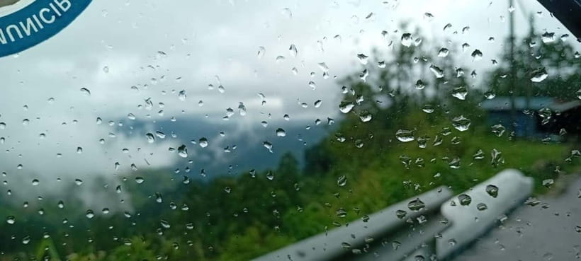 High-Grown Tea & Waterfall Wonders of Nuwara Eliya by tuktuk - Puna Ella Falls: a quick stop with a useful pause