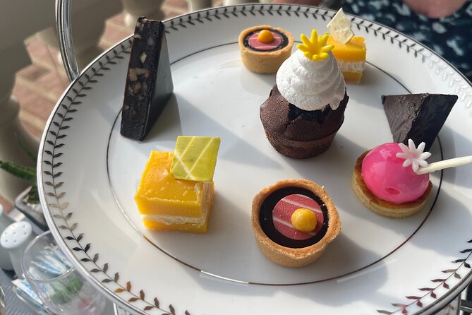 Highlights Colombo Day Tour With Afternoon HIGH TEA In Galle Face Hotel - Gangaramaya Temple: Colombo’s unusual Buddhist mix
