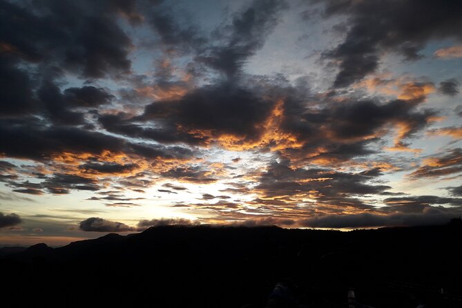 Horton Plains National park in Nuwara eliya - Greater Worlds End and the value of arriving early