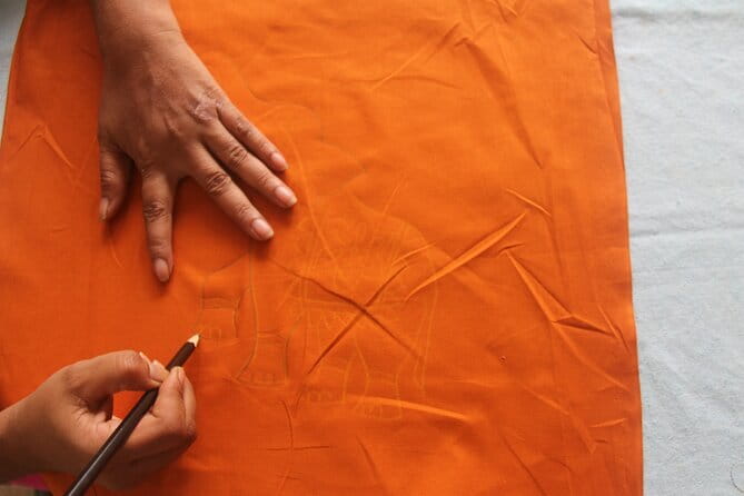 Interactive Batik Workshop and Lessons in Sri Lanka - Why this Kandy batik class is worth your morning