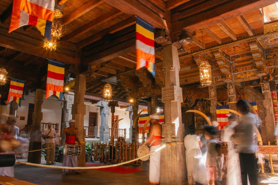 Kandy: 4-Day Sri Lanka Full Circle Private Tour To Colombo - Hotels, transport, and guide quality