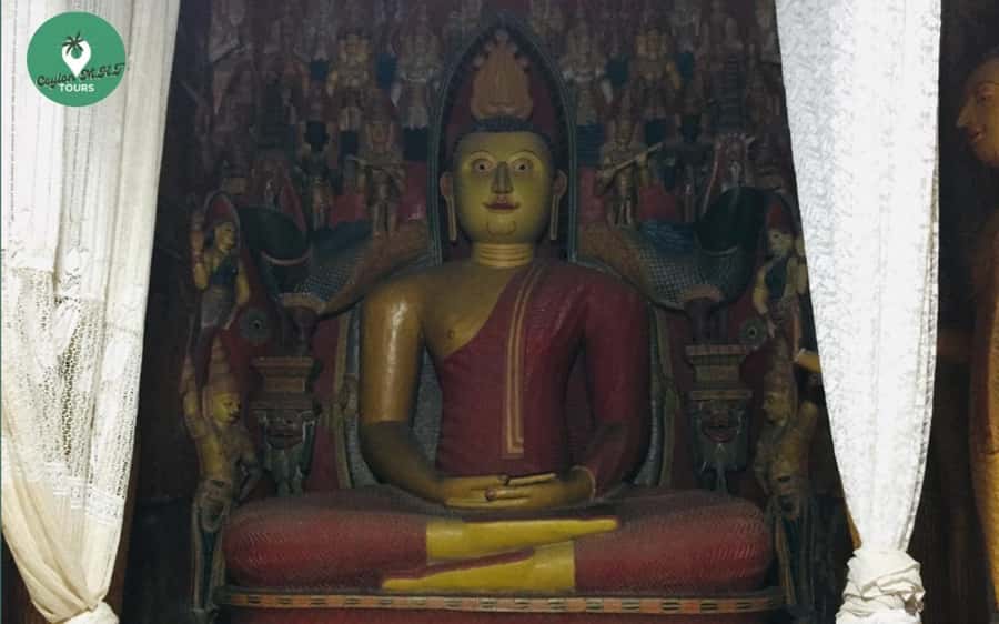 Kandy: City Explore with Local Guide By Tuk Tuk - What the $9 price really includes