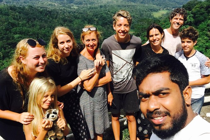 Kandy City guide Tour and day trip private luxury car and van - Peradeniya Botanical Gardens