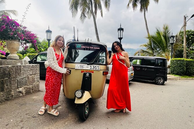 Kandy City Guided Tuk Tuk Tour with Lesley - A short stop at Dodamwala Bridge