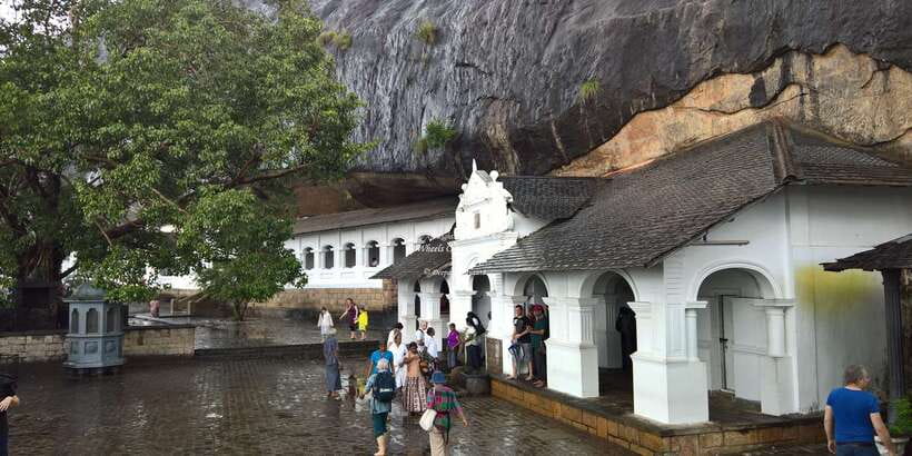Kandy: City Highlights and Ramboda Waterfall Trip - A look at Kandyan craft and Ceylon tea