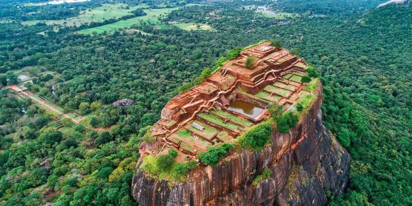 Kandy: City Highlights and Ramboda Waterfall Trip - Kandy Lake and the city viewpoint