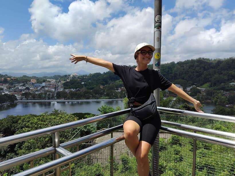 Kandy City Tour by Tuk Tuk with hotel Pickup and Dropoff - Kandy View Point and Asgiriya Temple