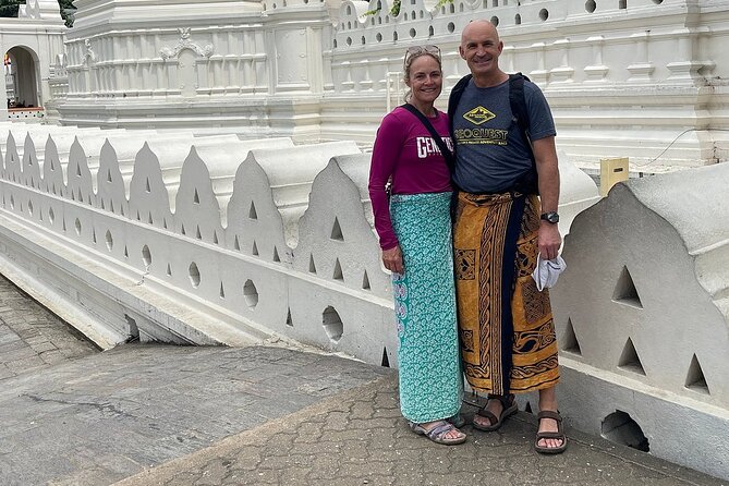 Kandy City Tour by Tuk Tuk with sana - Starting at the Temple of the Sacred Tooth Relic