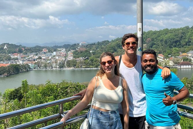 Kandy City Tour by TukTuk with Laka - Sri Lanka’s stones at the Natural Gems and Gemmological Museum