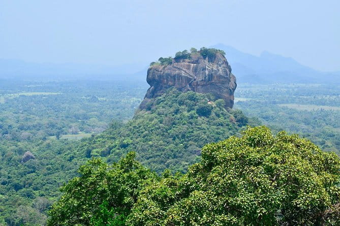 Kandy City Tour & Famous Ambuluwawa Tower with Friendly Chauffeur - Ambuluwawa Tower and the best views of the day
