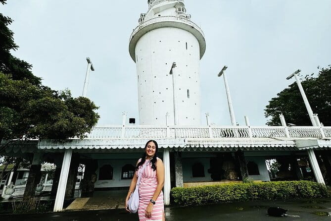 Kandy City Tour & Famous Ambuluwawa Tower with Friendly Chauffeur - Kandy Lake and the city viewpoint