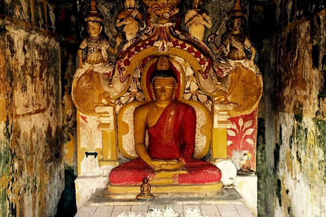 Kandy City Tour with Mahaweli - Kandy War Cemetery: a quiet and respectful pause