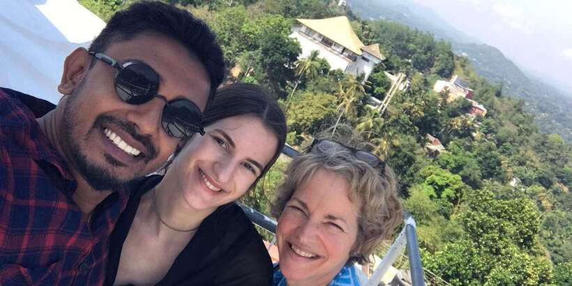 Kandy City Tours by Tuk Tuk - The Temple of the Tooth and Kandy’s royal center