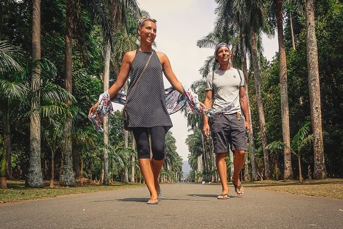 Kandy Instagram Tour: Most Famous Spots (Private & All-Inclusive) - Kandy Viewpoint: the classic city panorama