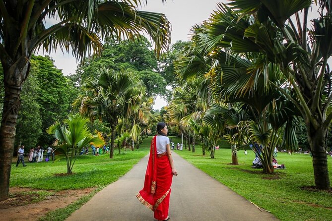 Kandy Instagram Tour: Most Famous Spots (Private & All-Inclusive) - Bahiravokanda Buddha Statue: a high point with a different view