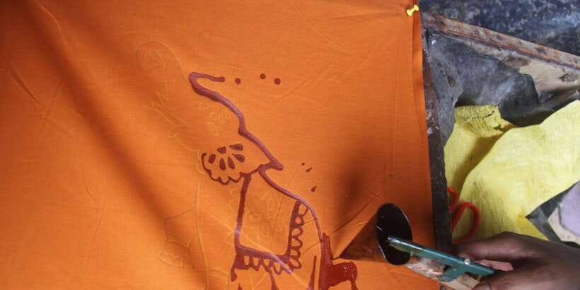 Kandy: Interactive Batik Workshop - Why batik makes a better souvenir than another trinket