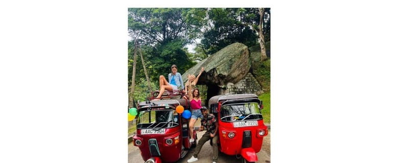 Kandy Private Guided City Day Tour by Local Tuk Tuk - Mahaweli River, Kandy Lake, and the hilltop view