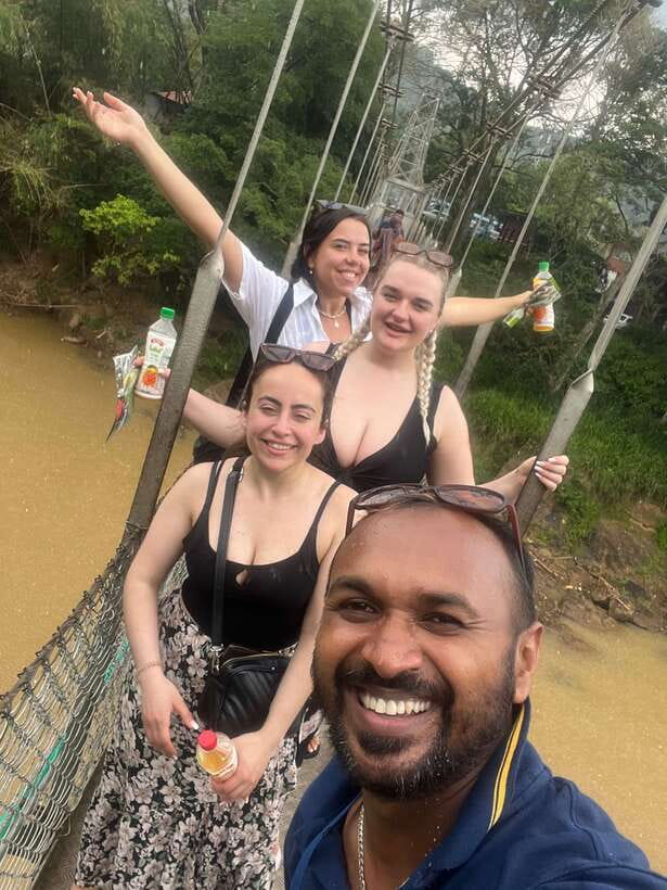 Kandy Private Guided City Tour by Tuk Tuk - Why a tuk-tuk works well in Kandy