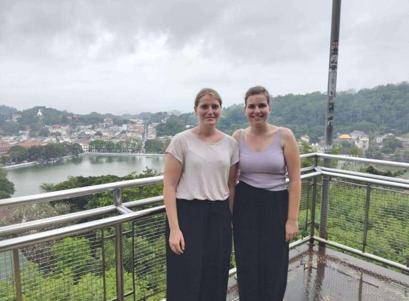 Kandy: Private Tuk Tuk Tour with Temple of the Tooth - The Ceylon Gem Museum, with a clear expectation
