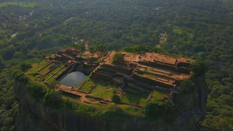 Kandy: Sigiriya Fortress & Cave Temple Full Day Private Tour - Climbing Sigiriya Rock Fortress in two hours