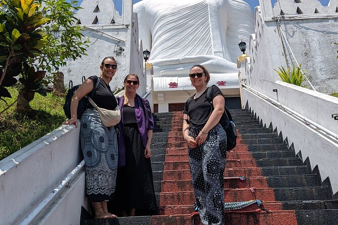 Kandy To Dambulla and Sigiria City Full Day by Laka Tours - Kandy Lake gives you a calmer city view