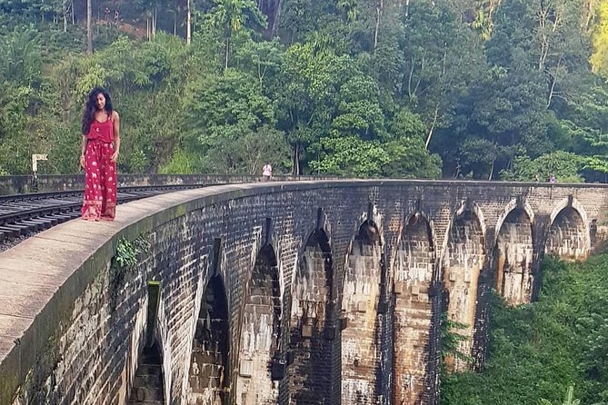 Kandy to Ella Train Tickets - Reserved Seats - Kandy to Ella: the full seven-hour ride