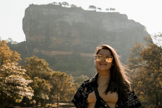 Kandy to Sigiriya Day Trip - Sri Muthumari Amman Kovil, A First Look At Hindu Culture