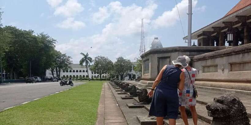 Marino Beach Colombo - Colombo City Tour - Gangaramaya Temple gives the tour its cultural center