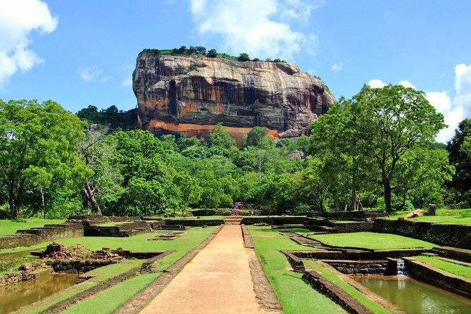 Minneriya Elephant Safari wth Sigiriya & Dambulla Cave Temples Full Day Tour - Sigiriya Lion Rock: three hours of stone, stairs, and views